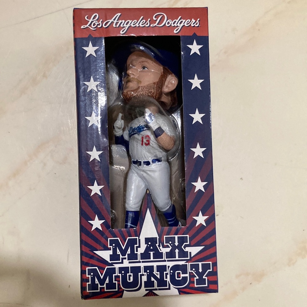 max muncy bobblehead
